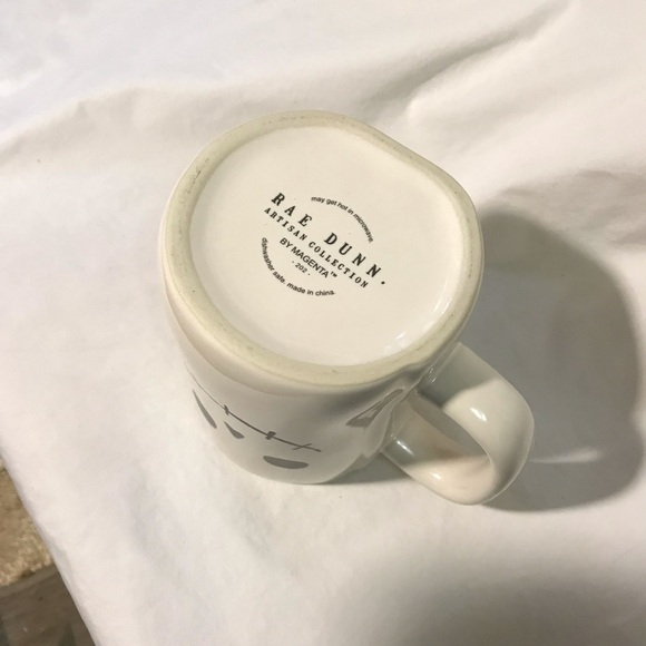 Rae Dunn Magenta Mug - Picture 4 of 4